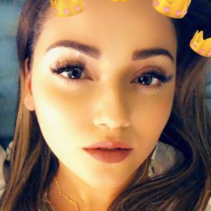 Meet your Posher, Leslie